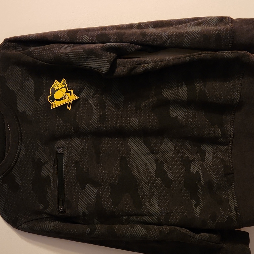Fanatics NHL Pittsburgh Penguins Crewneck Sweatshirt Black Camo Medium